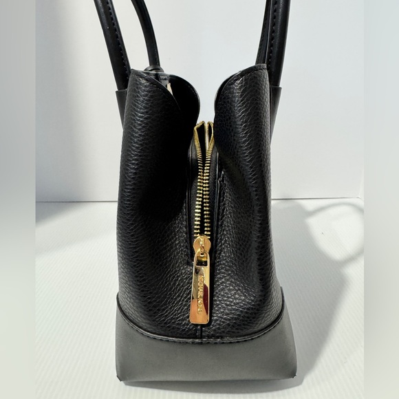 Michael Kors Small Satchel - Picture 4 of 10